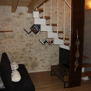 le-portougais-chalet-a-chanaz-la-petite-venise-savoyarde.hotels-rhonealpes.com/